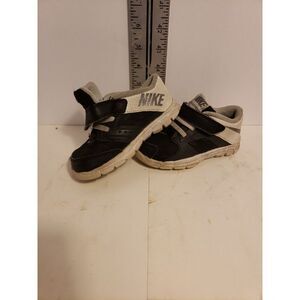 nike toddler shoes size 7c‎